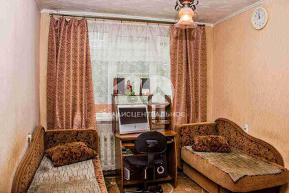 Купить двухкомнатную квартиру в брежневке в районе Калининский в Санкт-Петербурге и ЛО - изображение 25