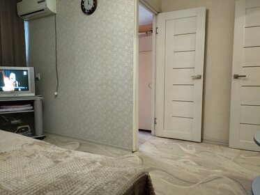 27 м², 1-комнатная квартира 1 700 ₽ в сутки - изображение 35