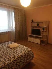 42 м², 1-комнатная квартира 2 300 ₽ в сутки - изображение 58