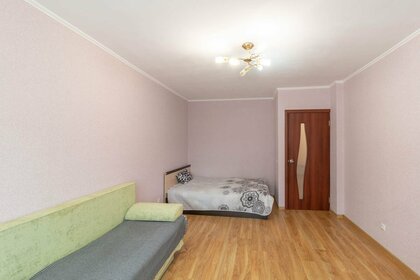 45 м², 1-комнатная квартира 1 600 ₽ в сутки - изображение 90