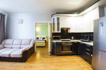 45 м², 1-комнатная квартира 1 900 ₽ в сутки - изображение 62