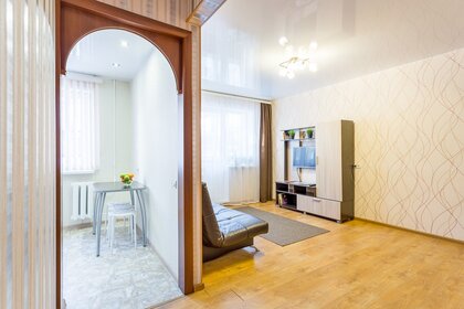 30 м², 1-комнатная квартира 1 800 ₽ в сутки - изображение 21