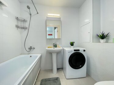 42 м², 2-комнатная квартира 3 480 ₽ в сутки - изображение 49