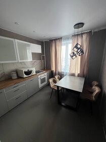 56 м², 2-комнатная квартира 3 500 ₽ в сутки - изображение 42