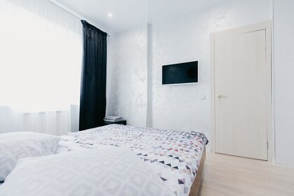 45,5 м², 2-комнатная квартира 2 700 ₽ в сутки - изображение 96