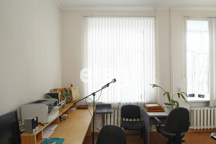 Купить квартиру с высокими потолками и с ремонтом в Черемхово - изображение 17