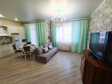 40 м², 1-комнатная квартира 2 200 ₽ в сутки - изображение 57