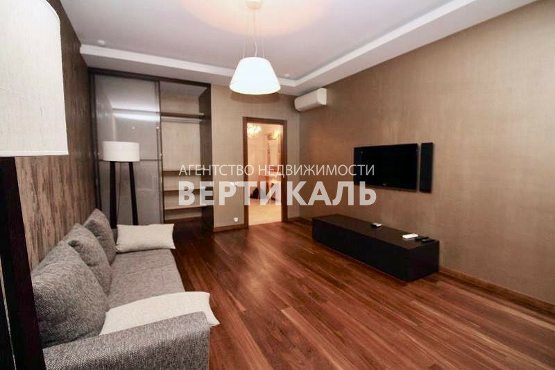 135 м², 3-комнатная квартира 175 000 ₽ в месяц - изображение 1