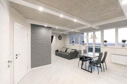 70 м², 2-комнатная квартира 3 500 ₽ в сутки - изображение 61