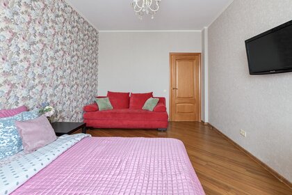 70 м², 2-комнатная квартира 3 300 ₽ в сутки - изображение 117