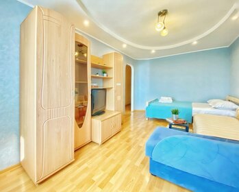 31 м², 1-комнатная квартира 1 800 ₽ в сутки - изображение 47