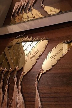 Elfora İsme Özel Püsküllü Kitap Ayracı 17 cm Gold Pleksi Kitap Okuma Severler İçin Hediye