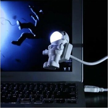 Astronot USB Renkli Gece Lambası
