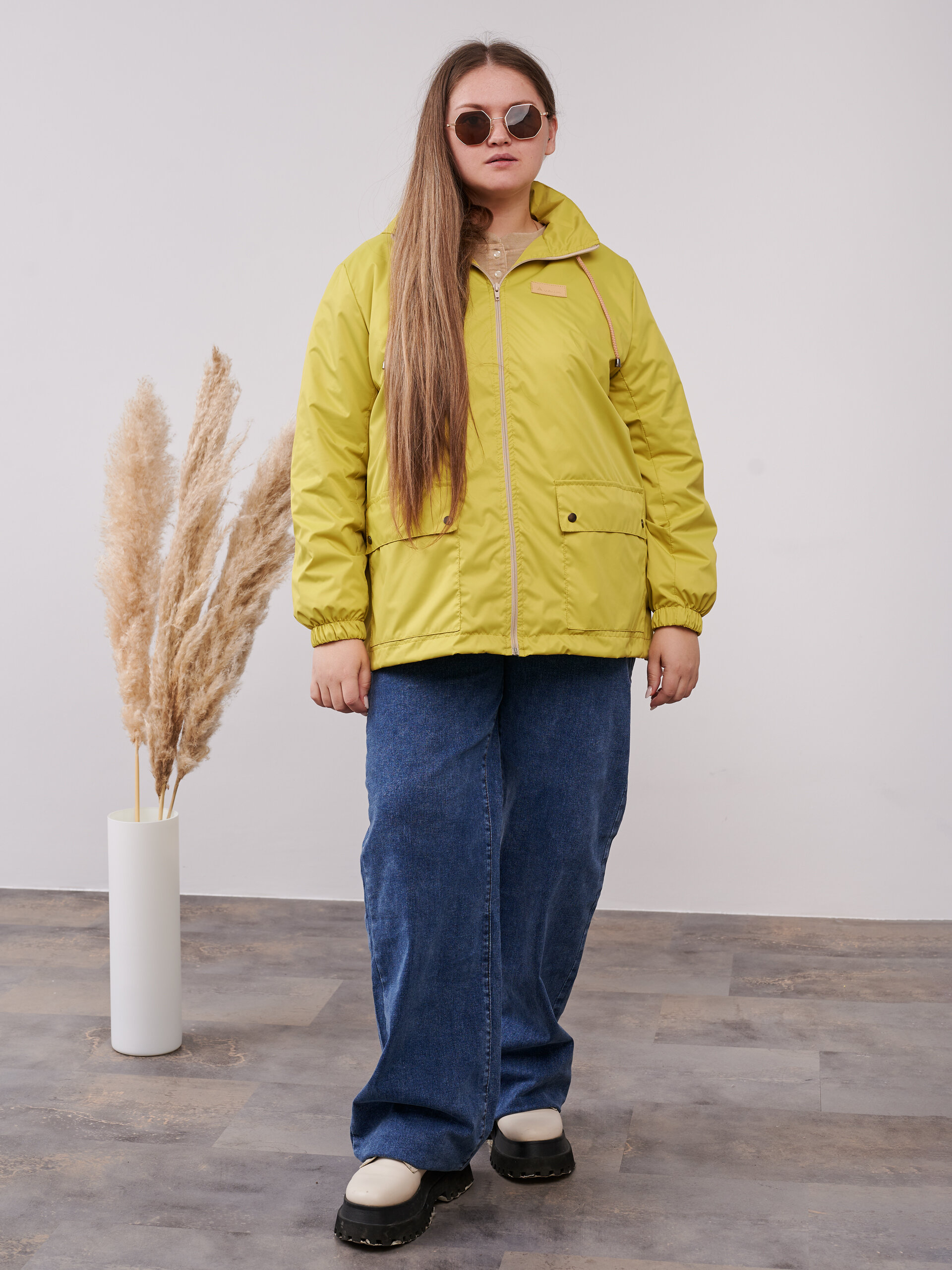 https://www.yollochka.com/collection/novinki/product/vetrovka-obri-tsitron