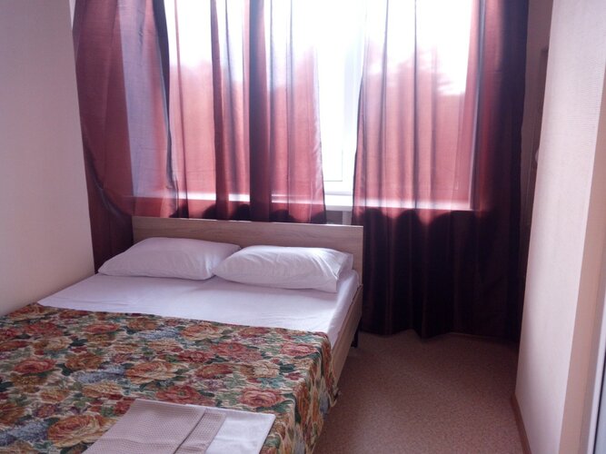 Hotel London, Korkino, photo