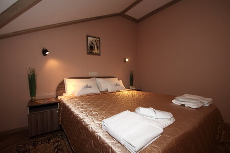 London (Novokuybyshevsk, prospekt Mira, 31), hotel