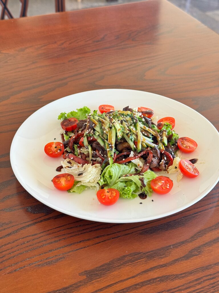 Салат «теплый с говядиной»