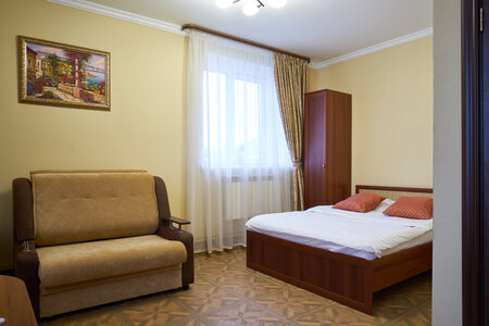 Extra Hotel (Gorshkovskiy Lane, 21), hotel