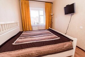 Апартаменты Героев Самотлора улица, 16