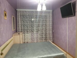 отель Квартира 3-х комнатная  возле стадиона 