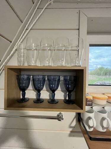 Загородный дом Дзержинский р-н, сельское поселение Угорское, д. Звизжи, Центральная ул. в Юхнове