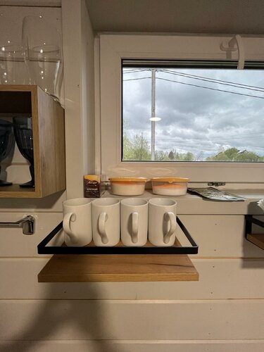 Загородный дом Дзержинский р-н, сельское поселение Угорское, д. Звизжи, Центральная ул. в Юхнове