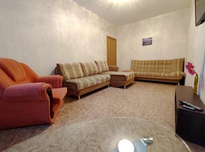 Апартаменты 2 комнатная квартира на Советская ул., 108