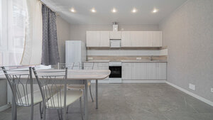 отель ул Площадь свободы 4к1 кв 55