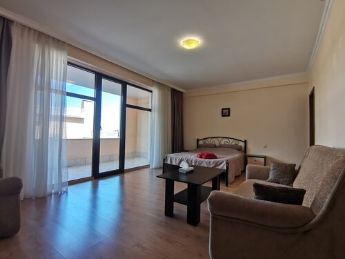 Апартаменты Апартамент с балконом 108 в Ливадии