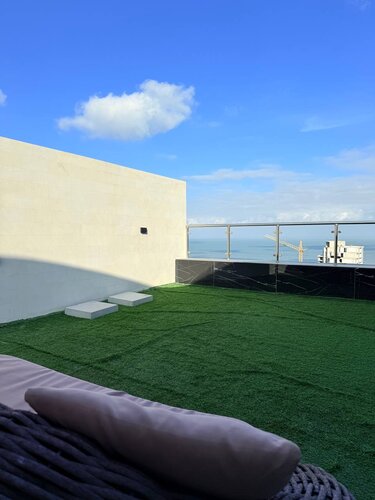 Апартаменты 🏙🌊 Современный пентхаус с панорамными окнами, террасой и видом на море в Городском округе Махачкала