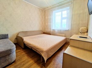 Апартаменты 2 комнатная квартира на Изыскателей, 36Б