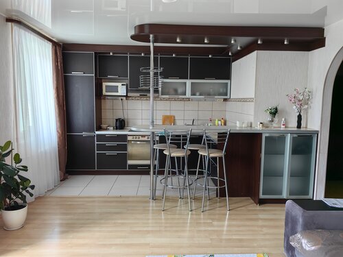 Апартаменты Квартира 56 м2 у озера с лоджией в Петрозаводске