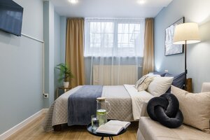 Апартаменты Апартаменты Queenstay Сканди на Войковской рядом с ЦИТО им Приорова