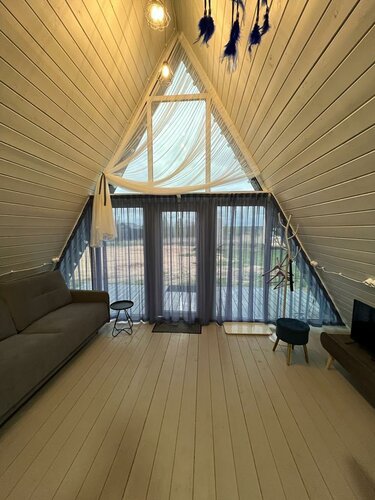 Загородный дом Дзержинский р-н, сельское поселение Угорское, д. Звизжи, Центральная ул. в Юхнове