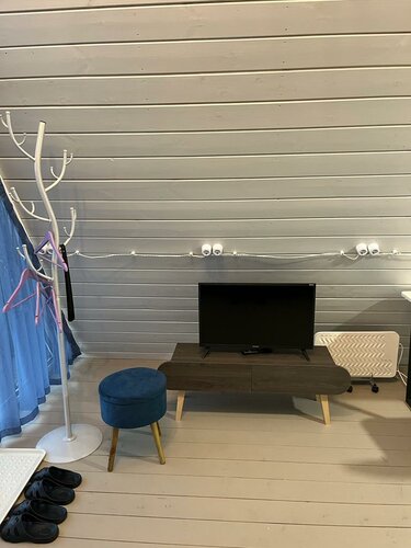 Загородный дом Дзержинский р-н, сельское поселение Угорское, д. Звизжи, Центральная ул. в Юхнове