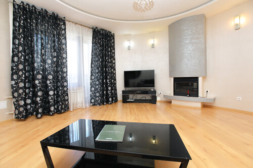 Апартаменты Роскошная трехкомнатная вблизи МВДЦ Сибирь в Красноярском крае