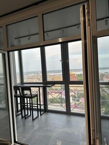 Квартира Панорамный Лофт у ЖД Вокзала в центре города