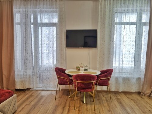 Апартаменты Рыжий Кот Комфорт (красивая квартира возле Вокзала) в Барнауле