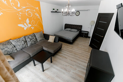 Апартаменты Просторная Двухкомнатная квартира для семьи в Обнинске