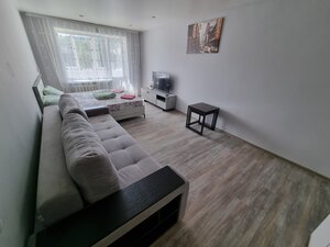 отель 1- комнатная квартира  пр. Ю.А. Гагарина, 3-й микрорайон 24