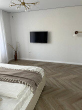 Квартира Квартира с новым ремонтом на первом этаже окна выходят на парковку