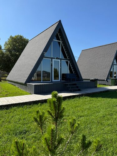 Загородный дом Дзержинский р-н, сельское поселение Угорское, д. Звизжи, Центральная ул. в Самсонове