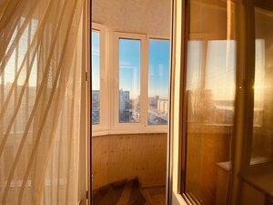 Апартаменты Просторная двухкомнатная квартира с видом на реку "Обь"