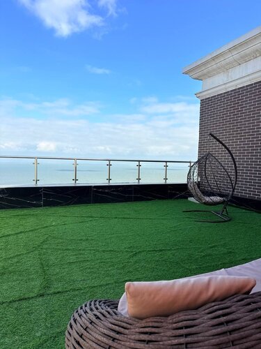 Апартаменты 🏙🌊 Современный пентхаус с панорамными окнами, террасой и видом на море в Махачкале