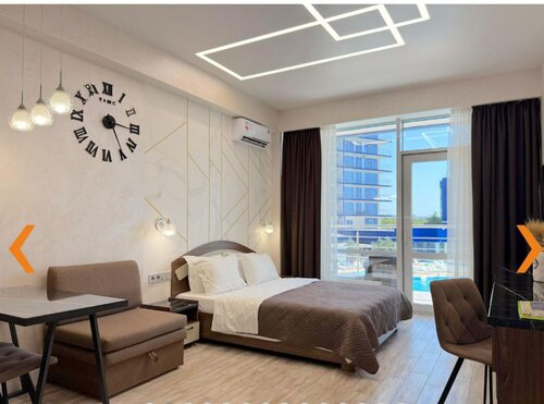 Апартаменты Апартаменты  с видом на бассейн и море в Севастополе