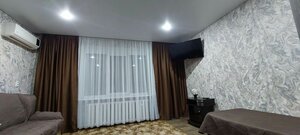 отель Октябрьская улица, 89