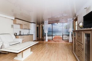 отель Октябрьский проспект, 104