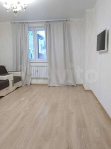 Апартаменты Апартаменты двухкомнатные на Республике, 67