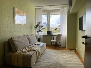 Квартира 3-комнатная (6 чел)  на Новинском б-р, д.15 (м. «Смоленская»)