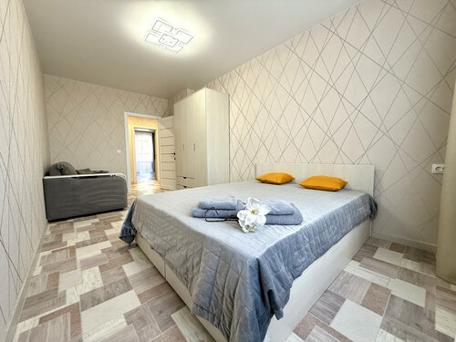 Апартаменты 3х-к квартира на Речном Промышленная улица, 6 в Барнауле